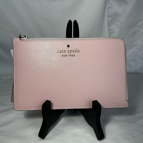 Kate Spade Handbags - Kate Spade Clutch Pink